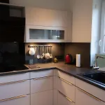 Haus Friesenkuss Mit Hund Dom wakacyjny